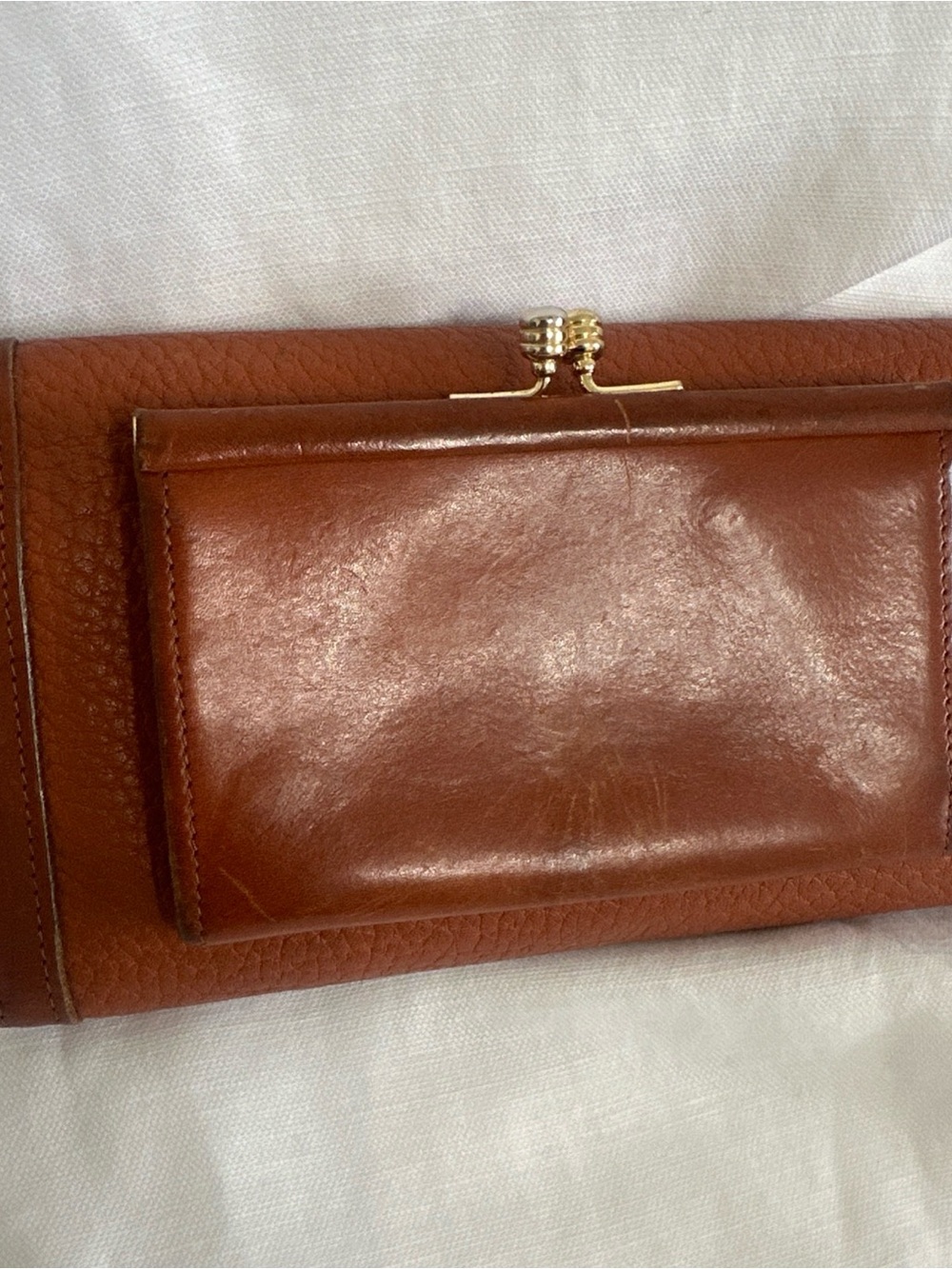 Dooney & Bourke Tan Pebbled Leather checkbook Wallet - Picture 3 of 13
